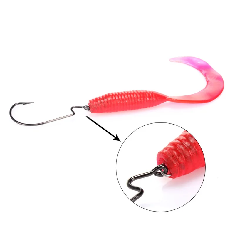 Detalle de anzuelos de pesca para señuelos blandos