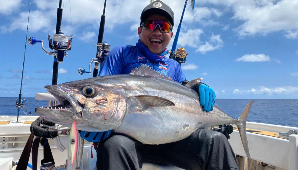 Señuelo de metal multicolor para pesca de mar