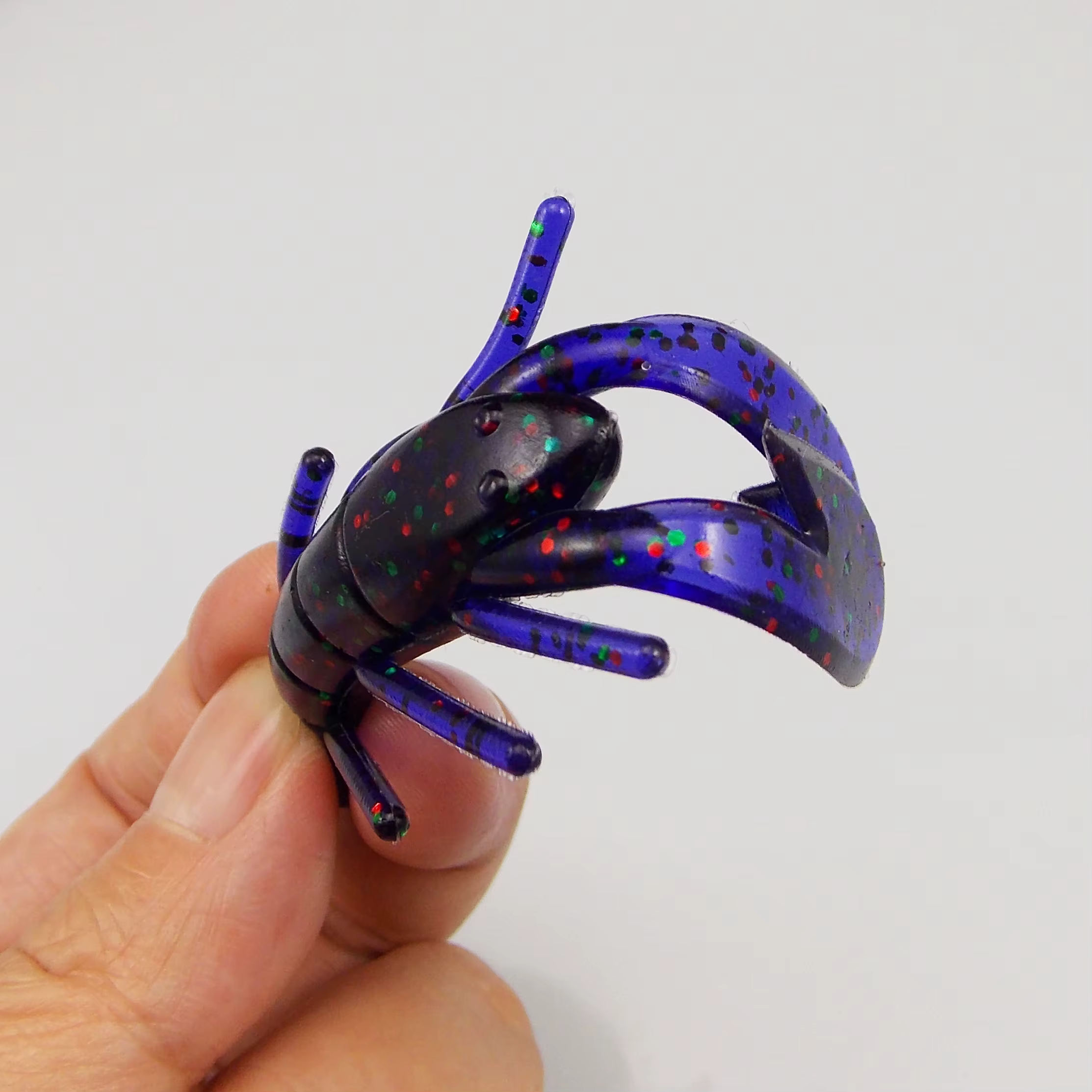 Cebo blando KESFISHING Vibe Craw 85mm – Señuelo craw para lucio - imagen 3
