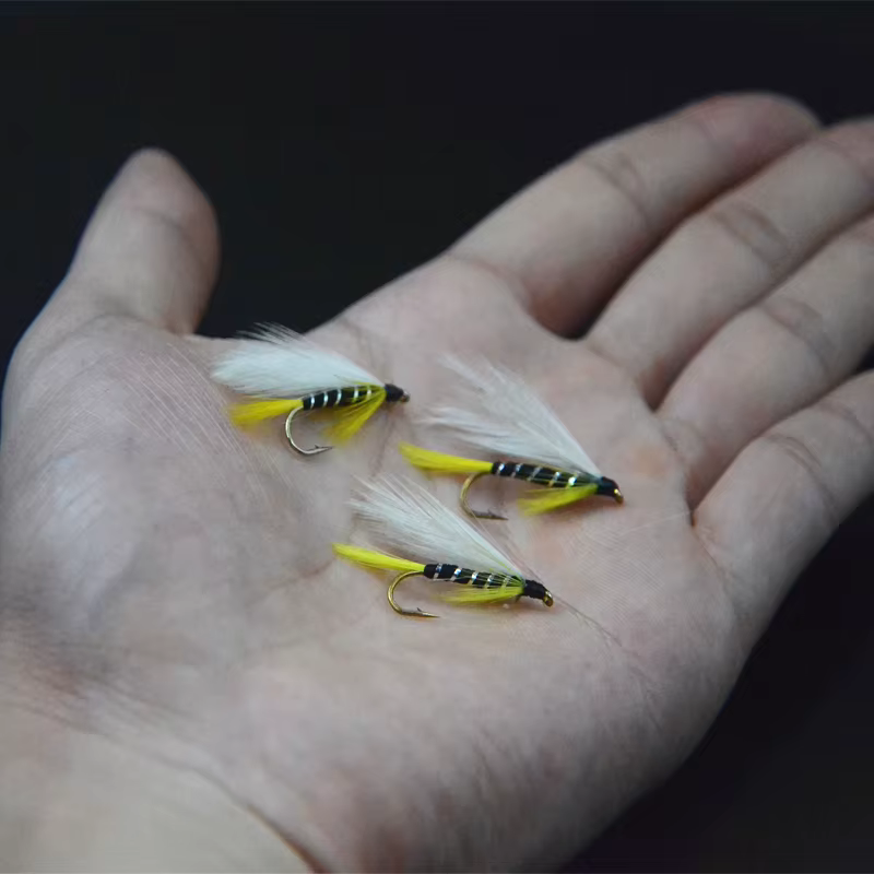 Contemporator Serpentinas Fantasma Negro Moscas para Trucha y Salmón - imagen 2