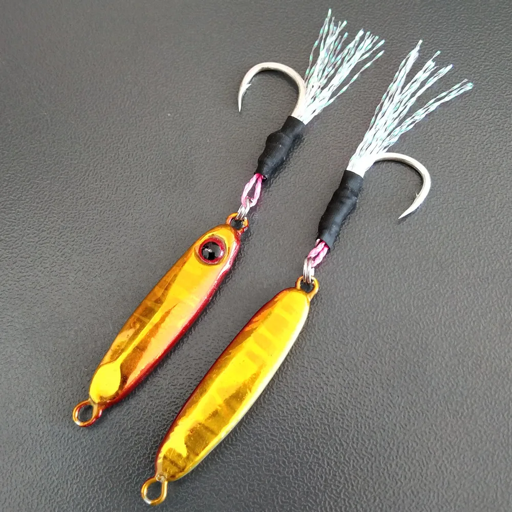 Micro JIG con anzuelo de pluma en detalle