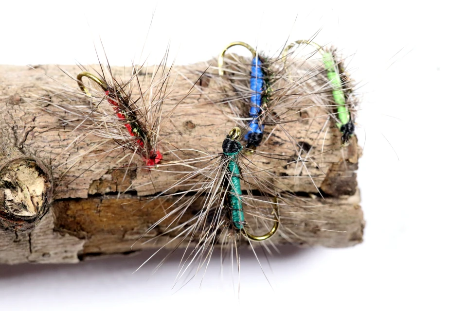 Mosca Peacock Herl Back en acción