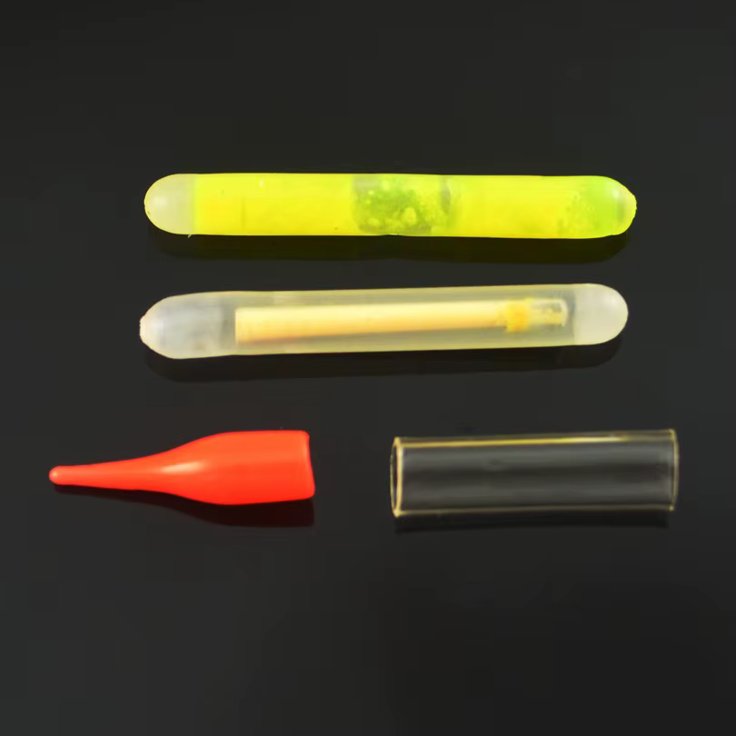Lightstick colocado en un aparejo de pesca