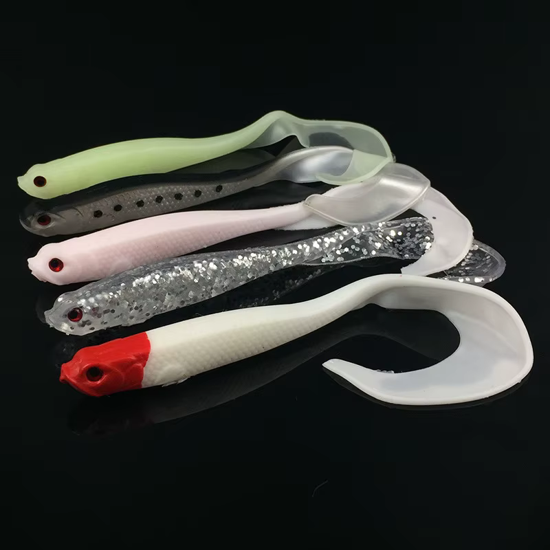 JerkShad 12,5 cm – Señuelo blando con falda y vientre hueco - imagen 2