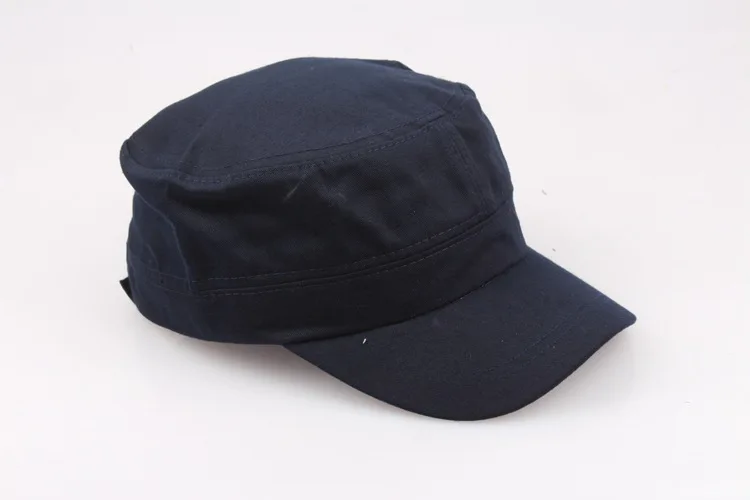 Combinación de la gorra con estilo casual