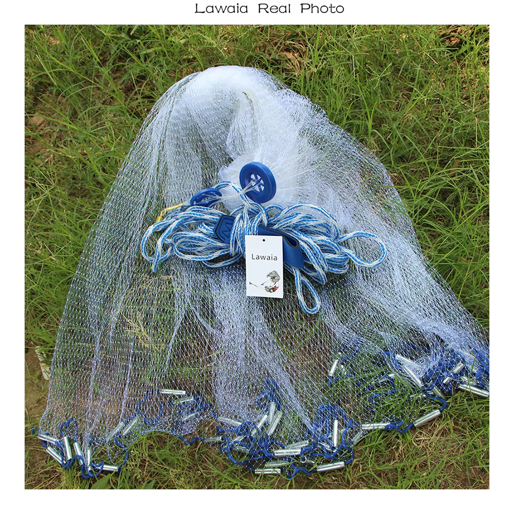 Red de pesca Lawaia con plomos preparada para lanzar