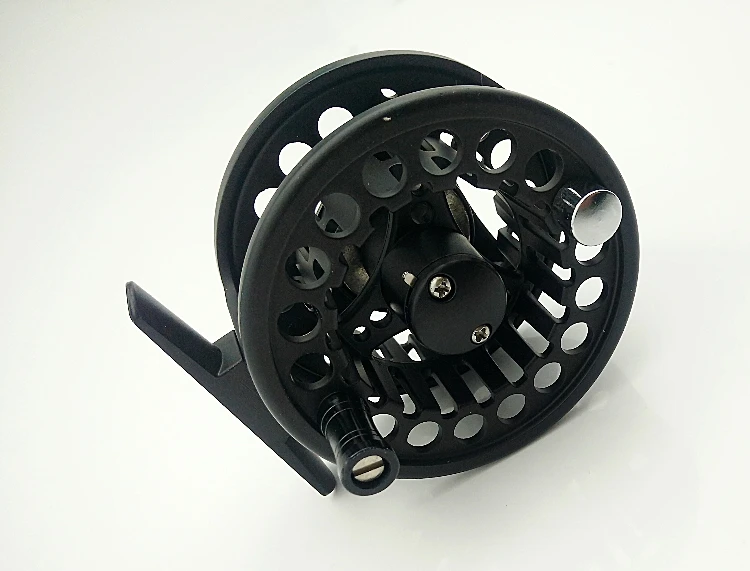 Carrete de pesca con mosca metal negro TWIN FISH
