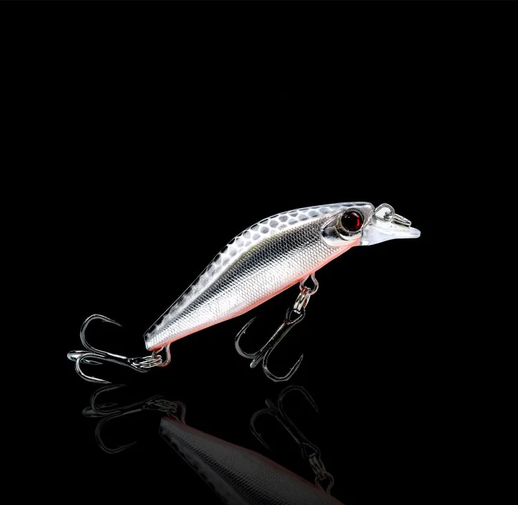 Señuelo de pesca minnow sobre fondo neutro