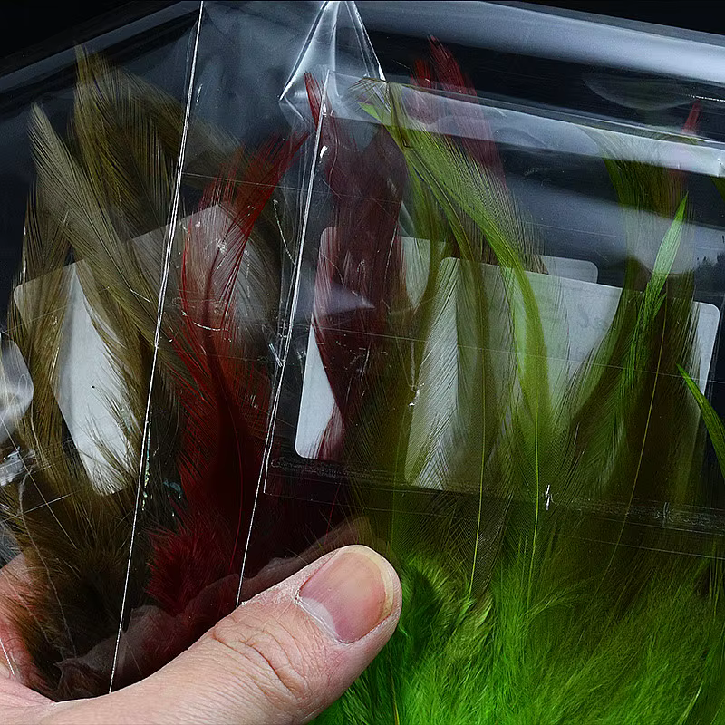 Silla de gallo hackle para streamer y bugger – Pluma seleccionada a mano - imagen 4