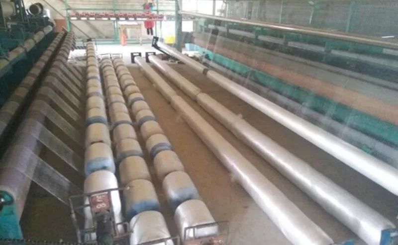 Vista de la producción en fábrica mostrando rollos listos