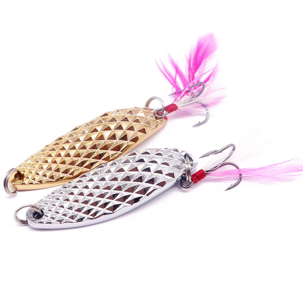 Spinner de Plata y Oro con Pluma – Señuelo Giratorio para Pesca - imagen 5