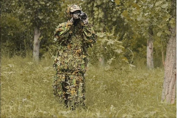 Ajuste y cordones del traje ghillie