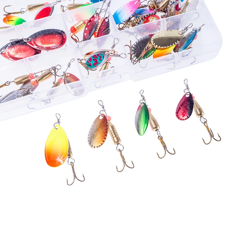 Variedad de colores y acabados en los señuelos OUTKIT