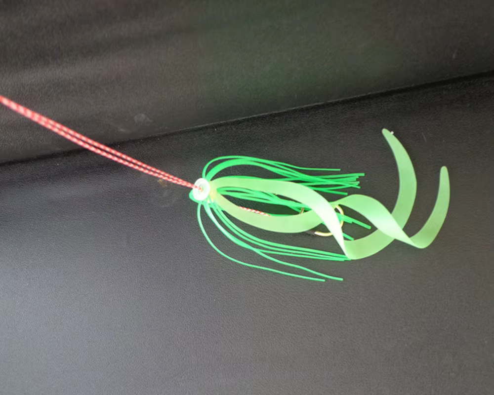 Jibionera Black Minnow – Señuelo de vinilo para calamar - imagen 4