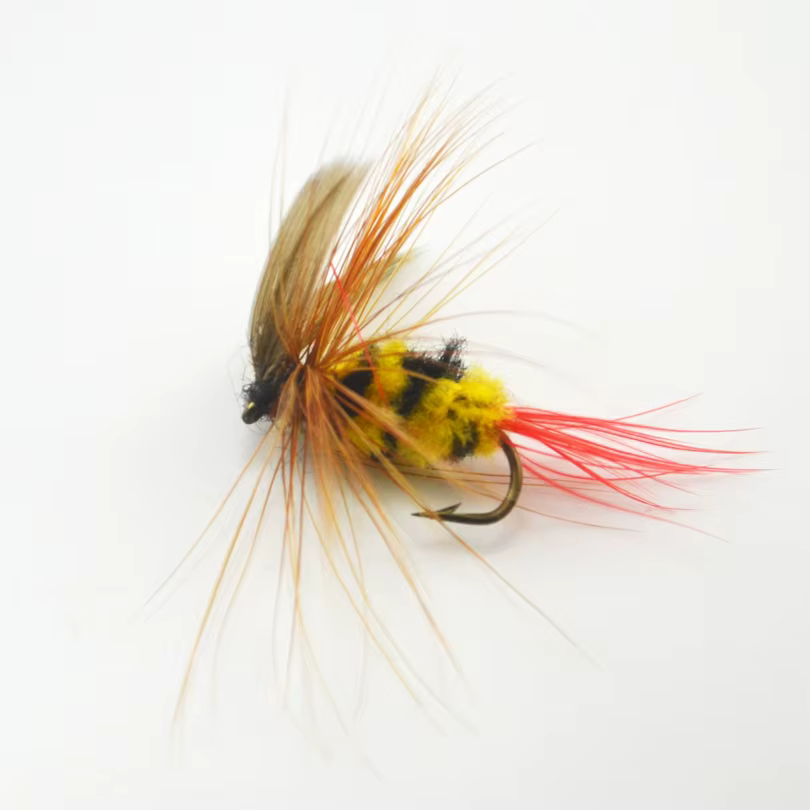 Moscas artificiales Yellow/Black – Tamaño 10 para trucha - imagen 4