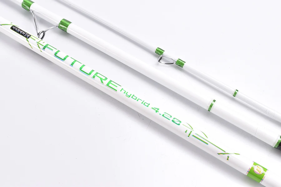 Detalle construcción fibra carbono 30T