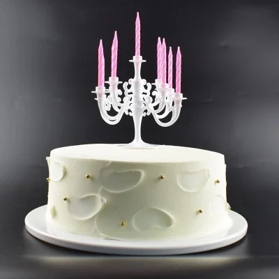 Detalle de candelabro y vela