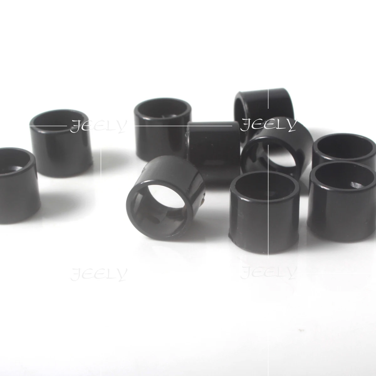 Tapa negra para manguera de silicona de cometa