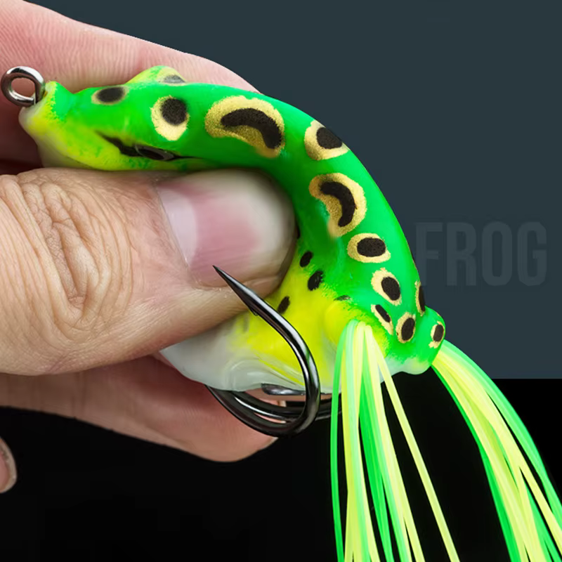 Señuelo Rana Topwater Ojos 3D con Anzuelos Dobles - imagen 4