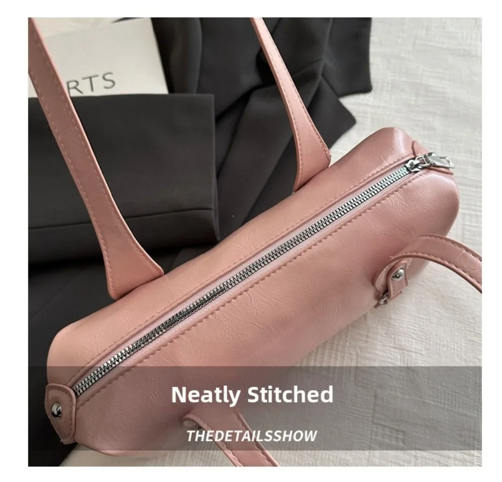 Bolso con estilo Y2K