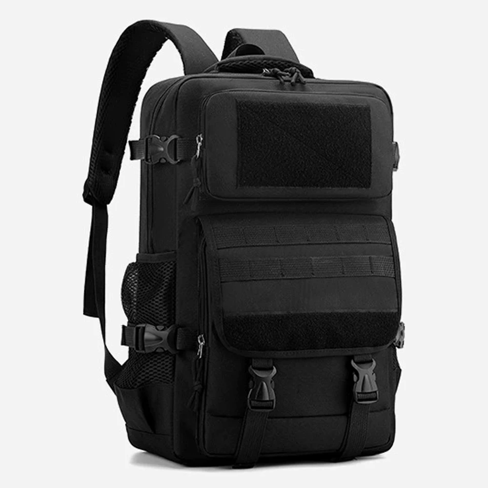 Vista frontal de la mochila Lawaia 35L mostrando su diseño y correas