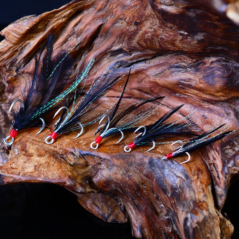 Anzuelos triples PROBEROS con pluma, ranura para sangre y jig - imagen 4