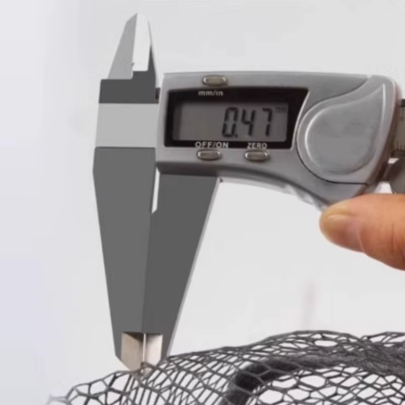 Sacadera de pesca cuadrada con malla reforzada para peces pequeños