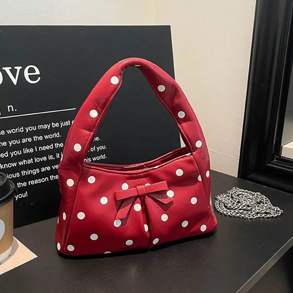Bolso bandolera PU con cadena metálica y estampado de puntos - imagen 4