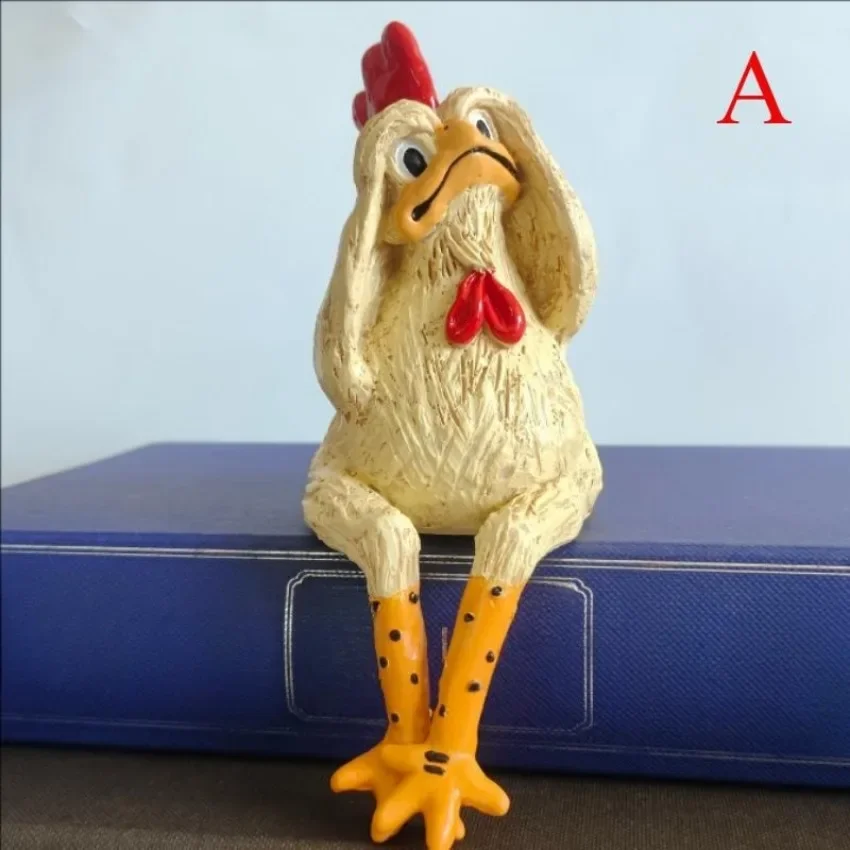 Conjunto de gallinas en entorno de jardín