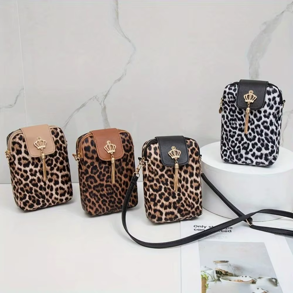 Bandolera Mini para Mujer con Estampado Leopardo y Colgante - imagen 4