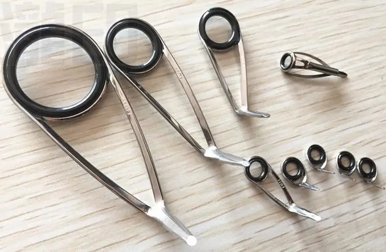 Detalle de los anillos Fuji con diferentes materiales
