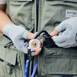 Mosquetón retráctil de acero con cuerda elástica y llavero