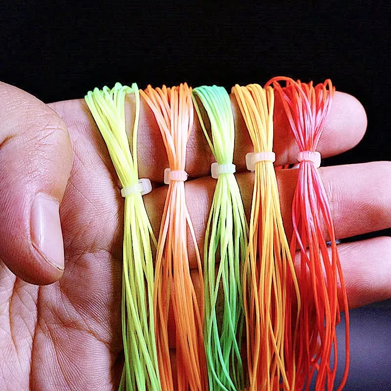 Variedad de colores para combinar con tus moscas
