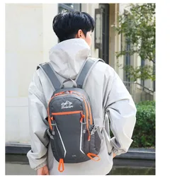 Mochila de senderismo impermeable de gran capacidad para montañismo