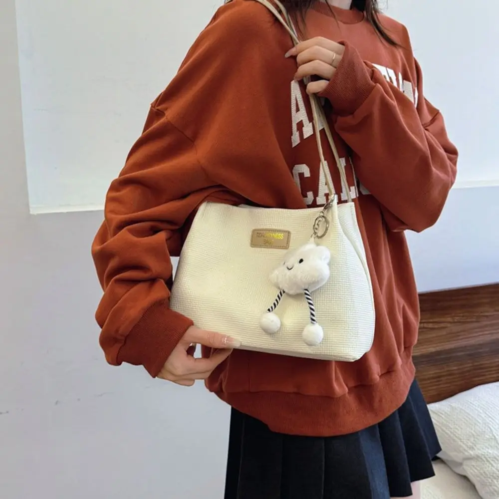 Bolso de hombro tipo cubo con colgante y gran capacidad moderna - imagen 3