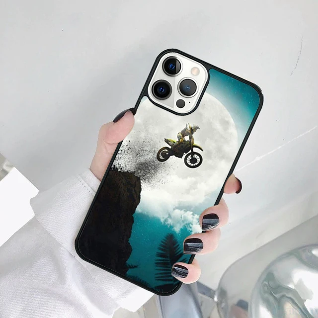 Detalle del patrón de motocross en la funda