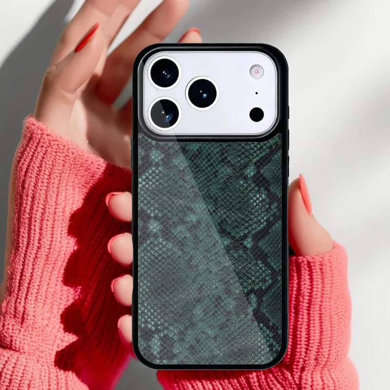 Funda vista trasera mostrando el acabado completo
