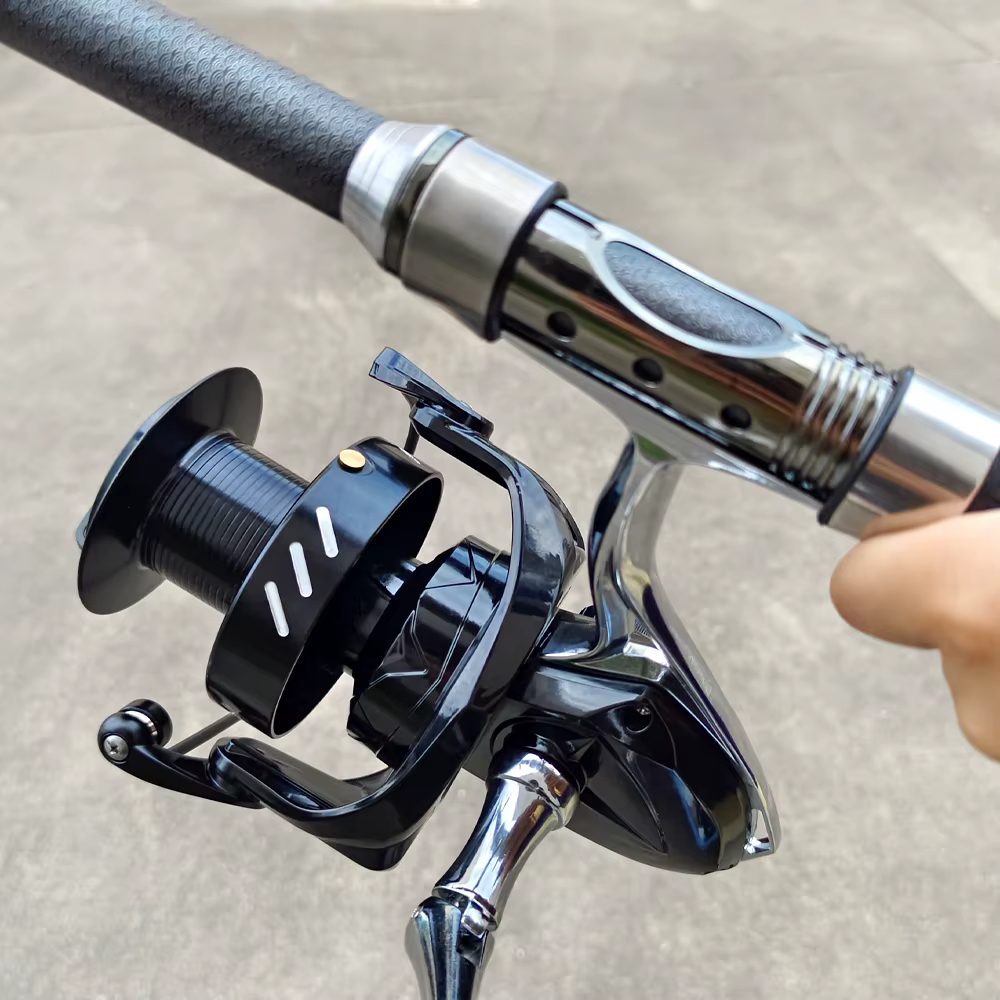Carrete Spinning 25KG Freno para Agua Salada – Serie 12000