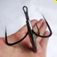 Anzuelos triples Jig Head de acero alto carbono con cuchilla - imagen 2