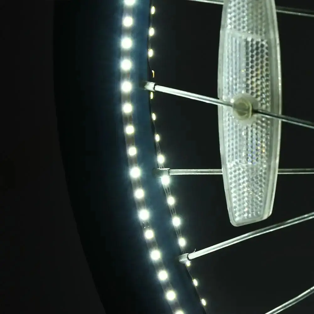 Tira LED flexible con clip de sujeción