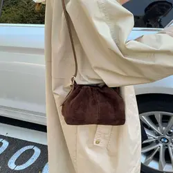 Bolso bandolera de gamuza vintage tipo cubo con correa ajustable