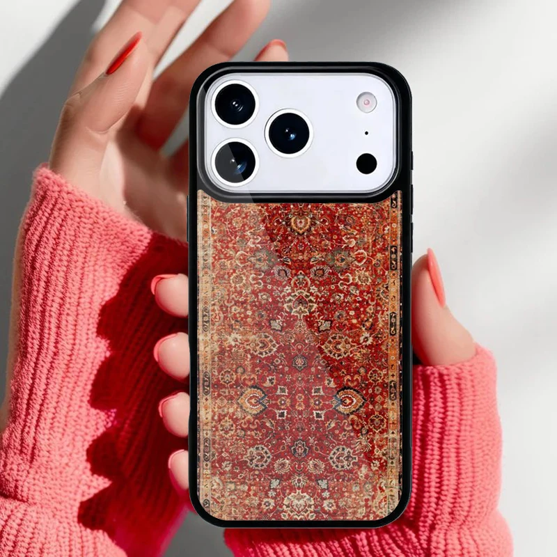 Funda floral para iPhone con detalles de alfombra persa