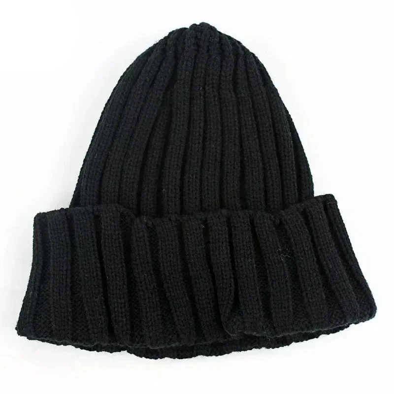 Gorro de Lana Pirata con Barba – Accesorio Invierno para Pesca - imagen 3