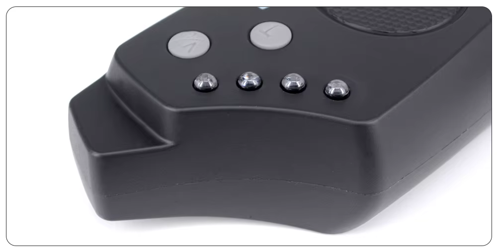Receptor portátil con cuatro LEDs de canal y botón de vibración