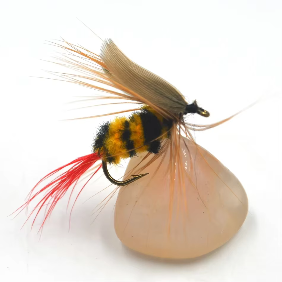 Moscas artificiales Yellow/Black – Tamaño 10 para trucha - imagen 2