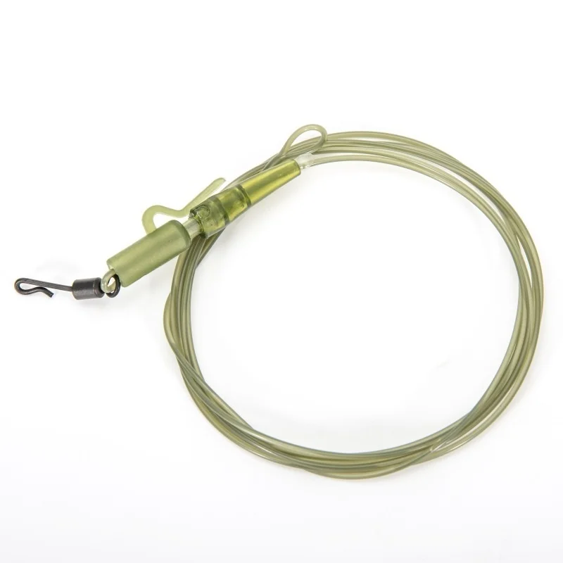 Líder fluorocarbono para carpa con cable frontal y conector