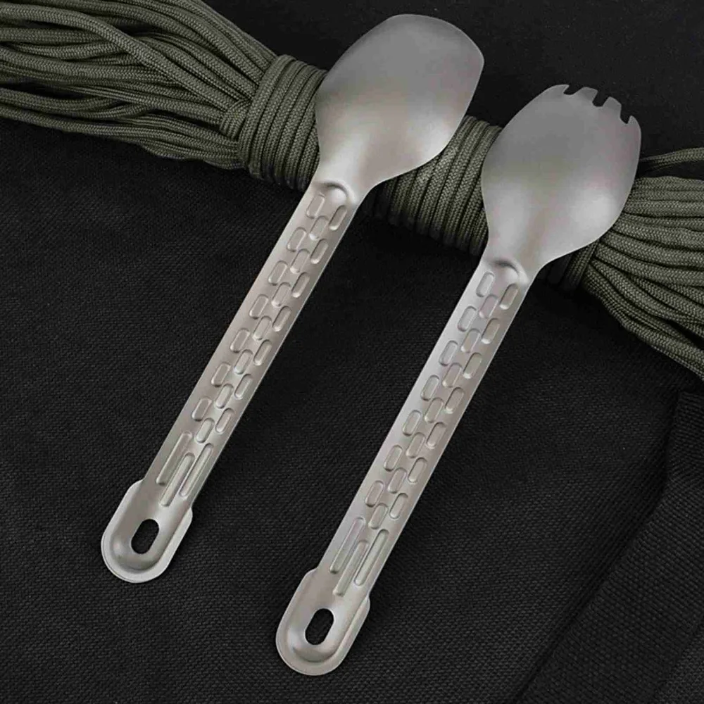 Tenedor de titanio resistente con mango antideslizante para camping - imagen 3