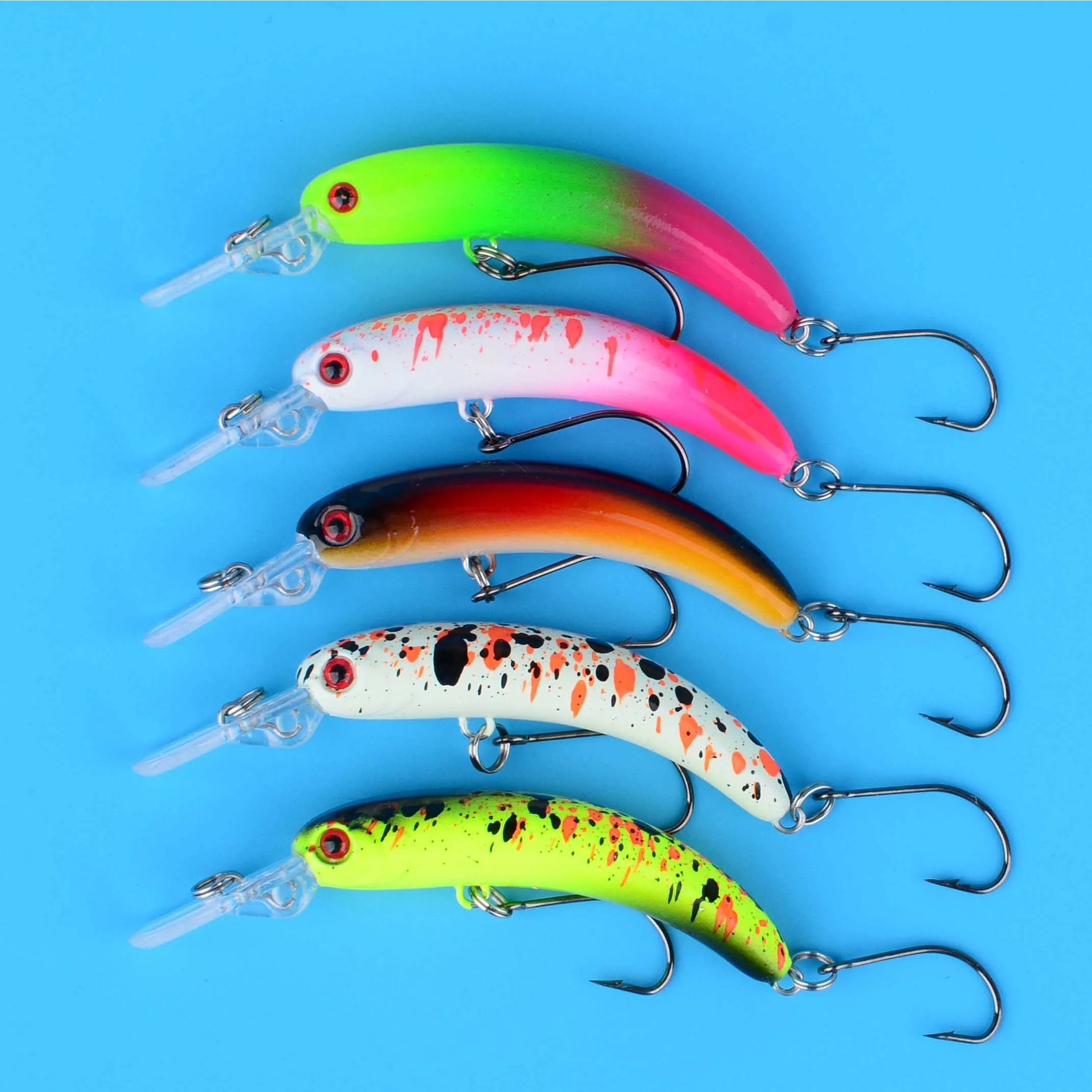 Set de 5 señuelos crankbait wobbler en colores variados