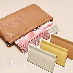 Cartera porta documentos de piel grabada con cierre automático y ranuras para tarjetas