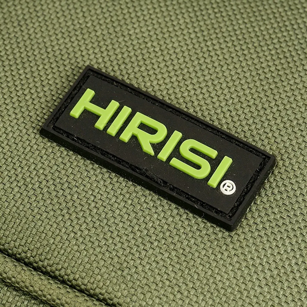Correas internas ajustables con velcro para fijar el equipo